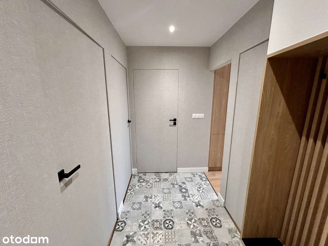 Trzypokojowe - po kompleksowym remoncie - balkon i miejsce postojowe-12