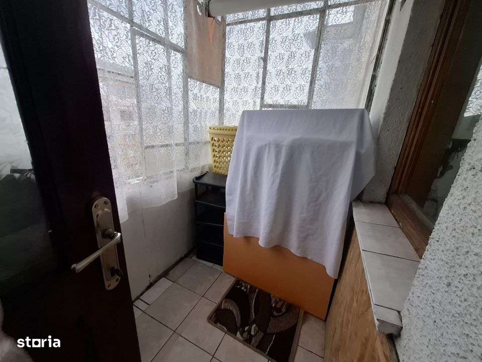 Comision 0 - Vanzare apartament 2 cam. decomandat, etaj 3, micro 12, T - Imagine principală: 5/14