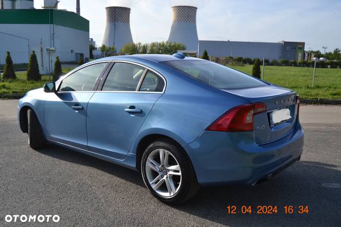 Volvo S60 2.5 T5 - 8