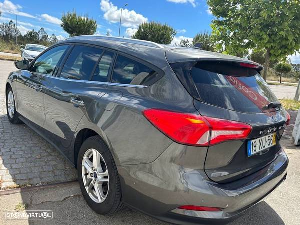 Ford Focus SW 1.5 TDCi EcoBlue Business - 4