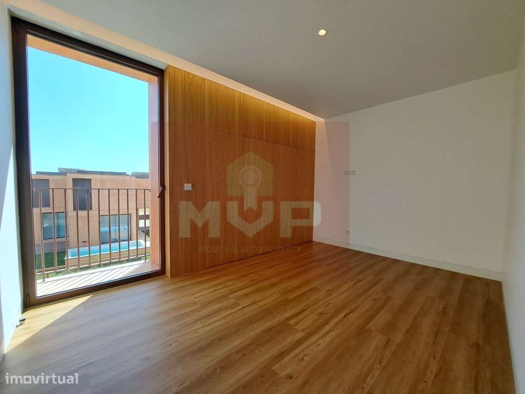 Moradia V3 com piscina e garagem em Vilamoura-28