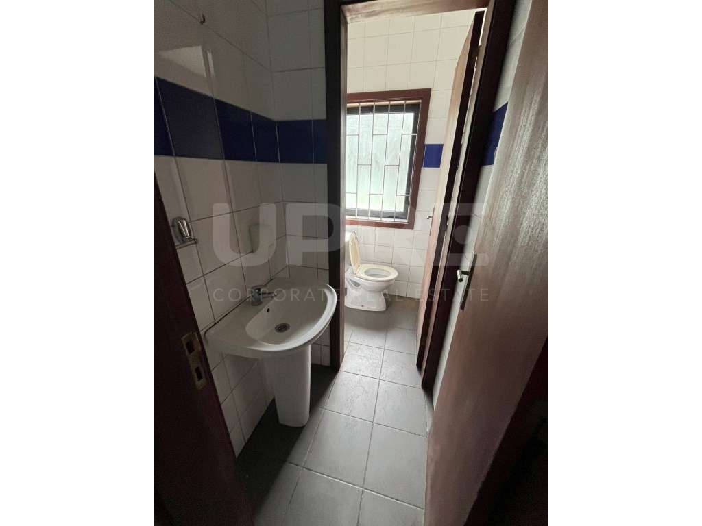 ARMAZÉM INDUSTRIAL c/ Ponte rolante | ARRENDA | RIO TINTO - Grande imagem: 4/6