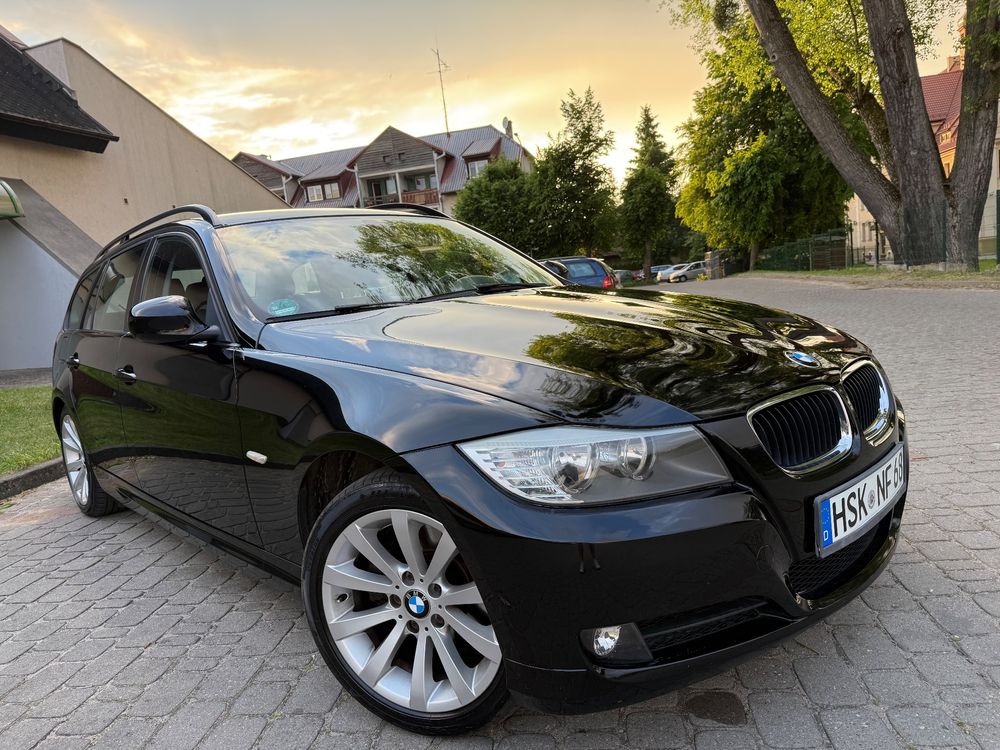 BMW 3 Series E90/E91/E92/E93 320i 2010