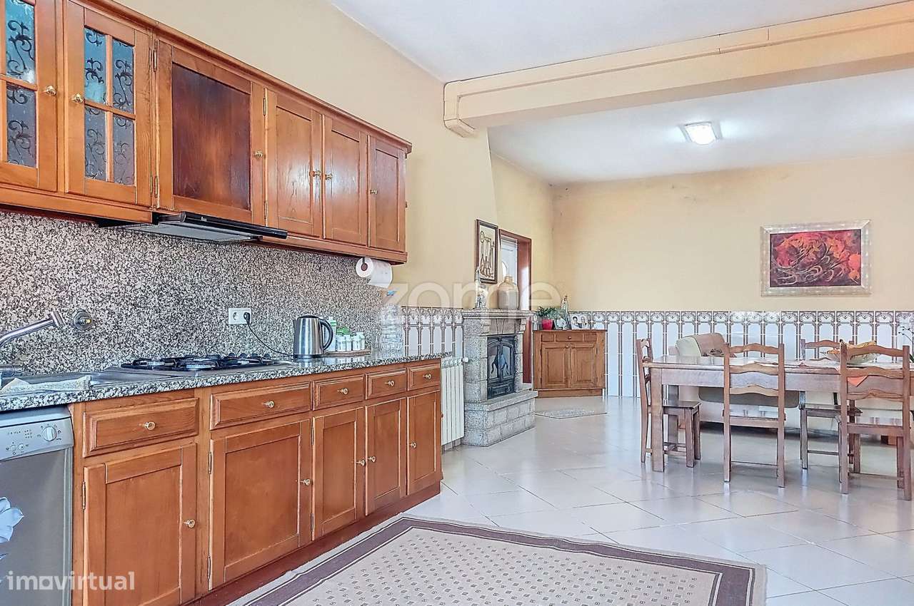 MORADIA T3+2 EM LOBÃO - Grande imagem: 4/40