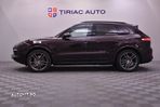 Porsche Cayenne - 2