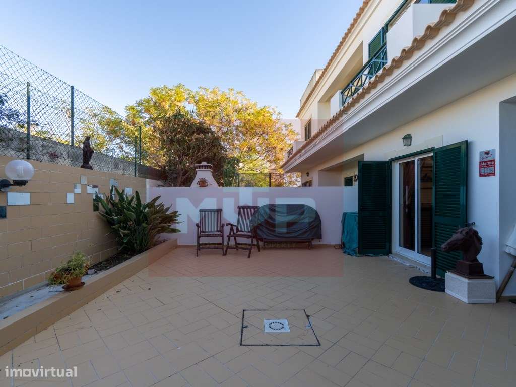 Moradia em banda V3 em Quelfes-15