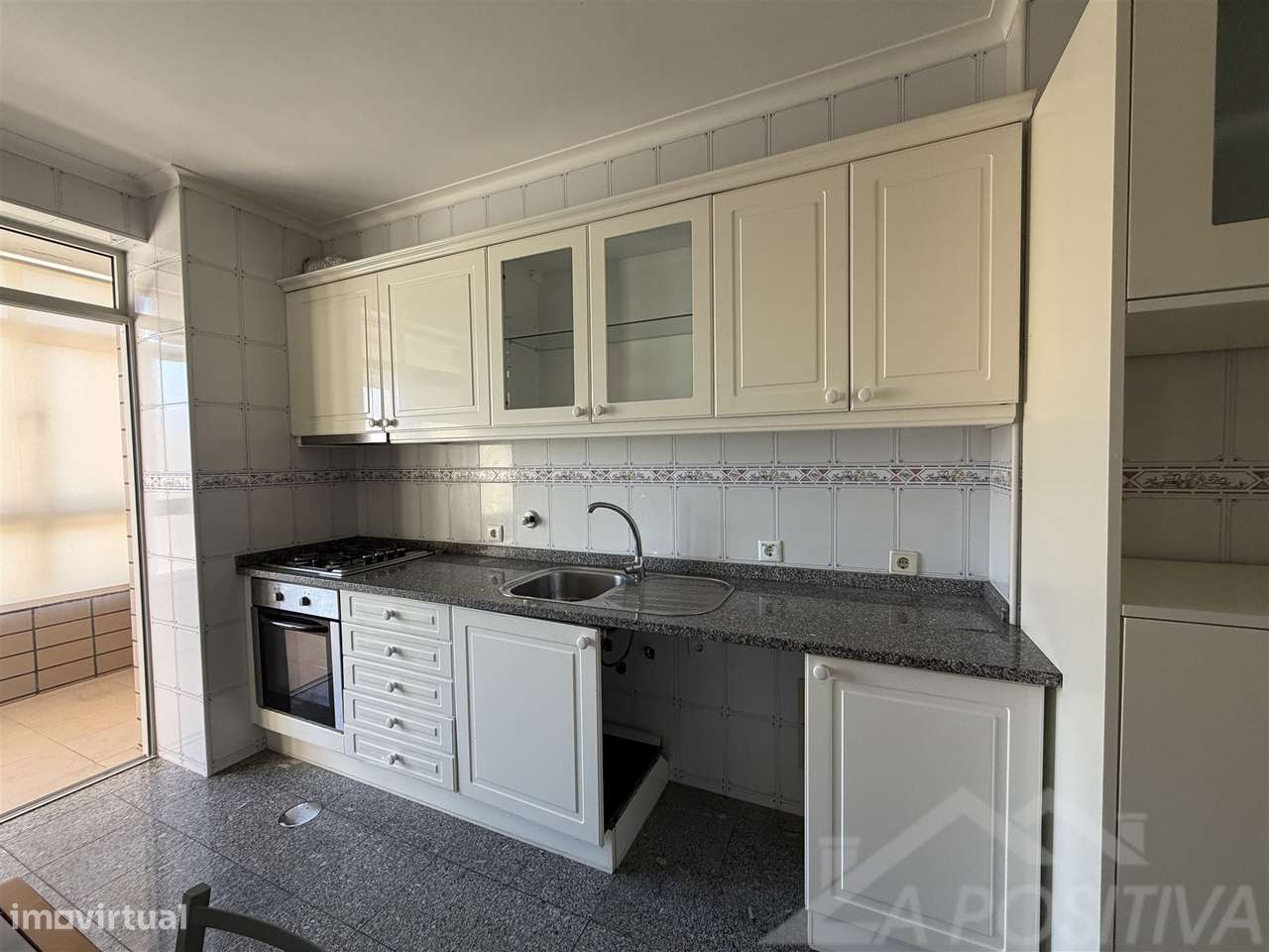 Apartamento T2 Venda em São João da Madeira,São João da Madeira-7