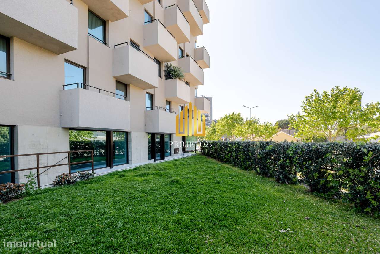 Apartamento T2, 3 Varandas Sul e Poente 13º Piso Vistas Deslumbrantes!-30