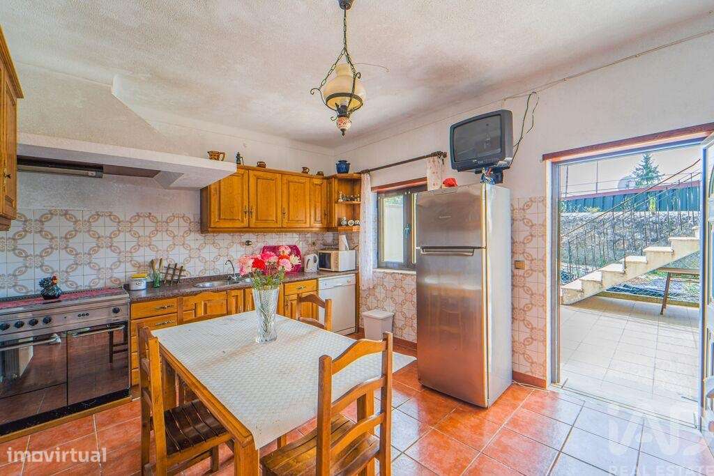 Casa / Villa T6 em Alvarães de 318,00 m2 - Grande imagem: 5/22