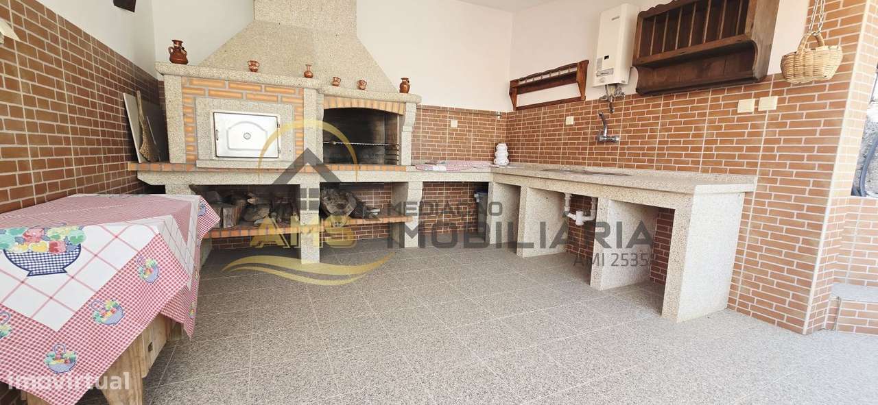 MORADIA T6 PARA VENDA-57