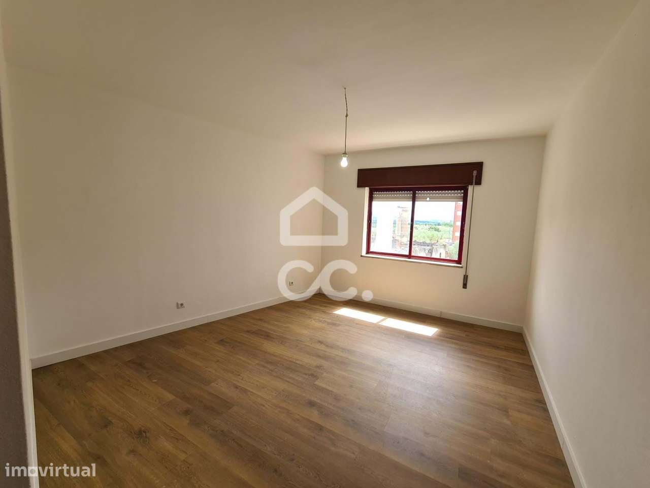 Apartamento T4 no centro de Macedo de Cavaleiros - Grande imagem: 5/9