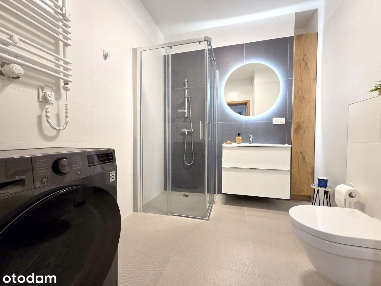 Nowoczesny apartament z dużym balkonem od strony morza + parking-11