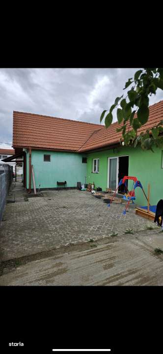 Casa cu 2 dormitoare, 100 mp utili (aproximativ), 2,5 Arii de teren, S - Imagine principală: 2/15