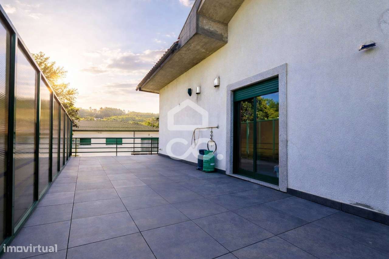 T2 Mobilado com Terraço em Polvoreira – Guimarães - Grande imagem: 3/16