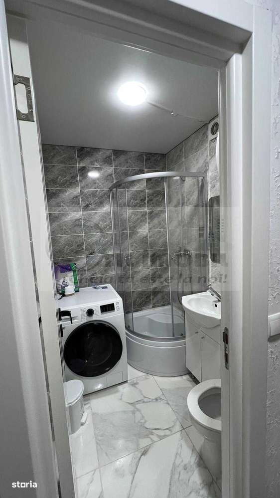 Camera de camin cu baie proprie  - in spate la JUMBO- pret 30000 euro-6