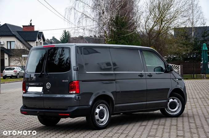 Volkswagen Transporter T6 - 12