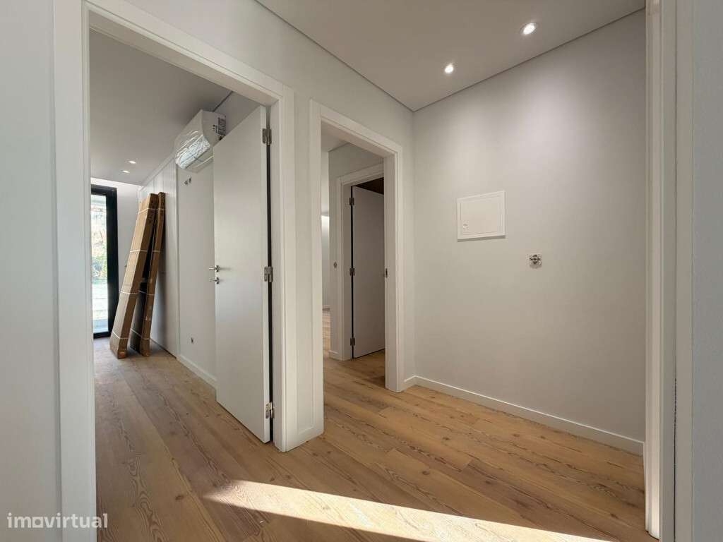 Apartameto T4 Duplex com  garagem em zona da Solum-6