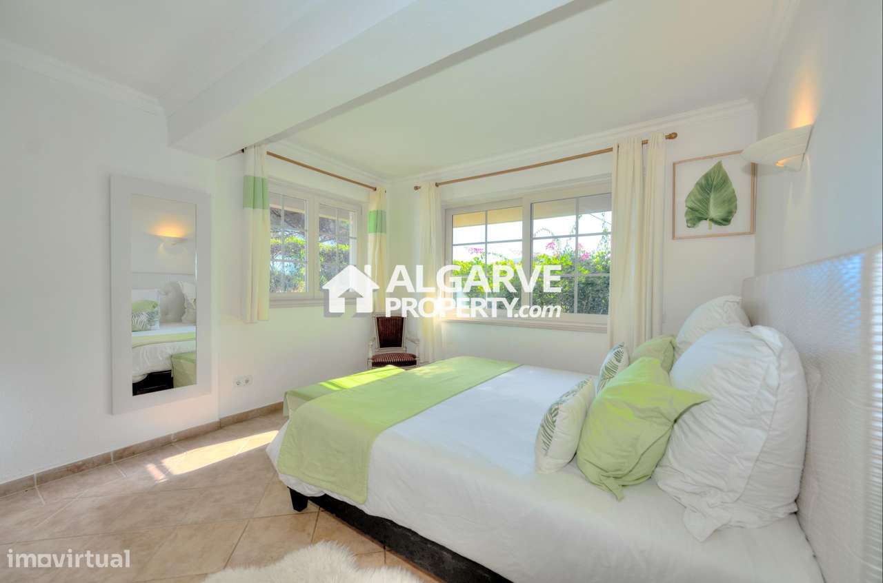 Moradia V4 térrea perto da praia entre Vilamoura e Vale do Lobo-37