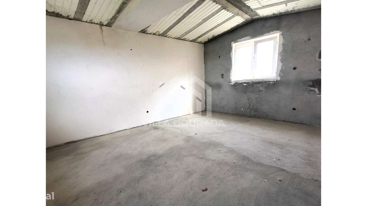 Oportunidade Única em Farves, Vouzela!-7