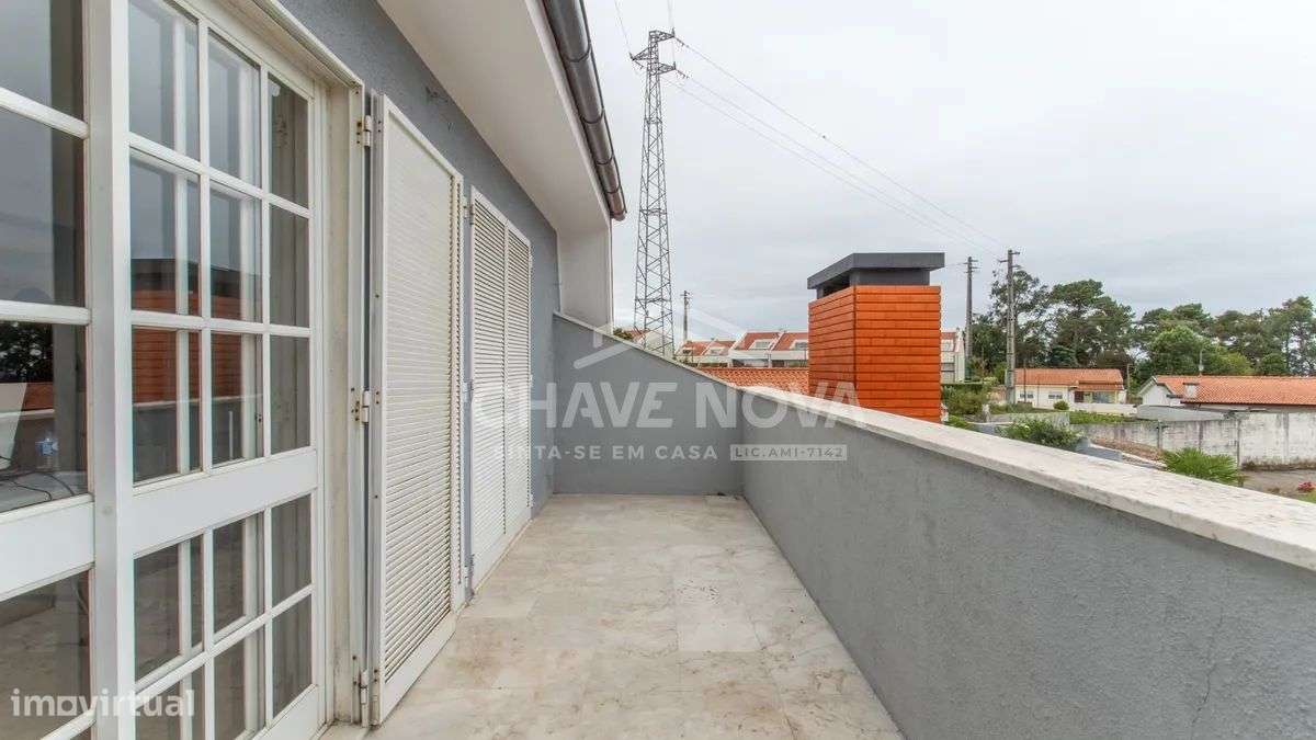 Moradia V6 com Piscina Interior e Exterior | Arcozelo | Vista Mar-26