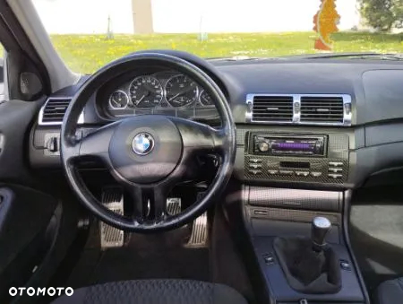 BMW Seria 3 318i - 23