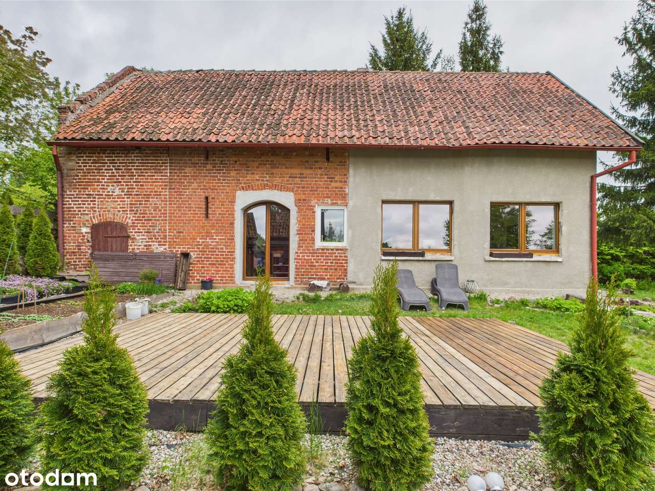 Dworek nad jeziorem na Mazurach - usługi hotelowe/gastronomiczne-18