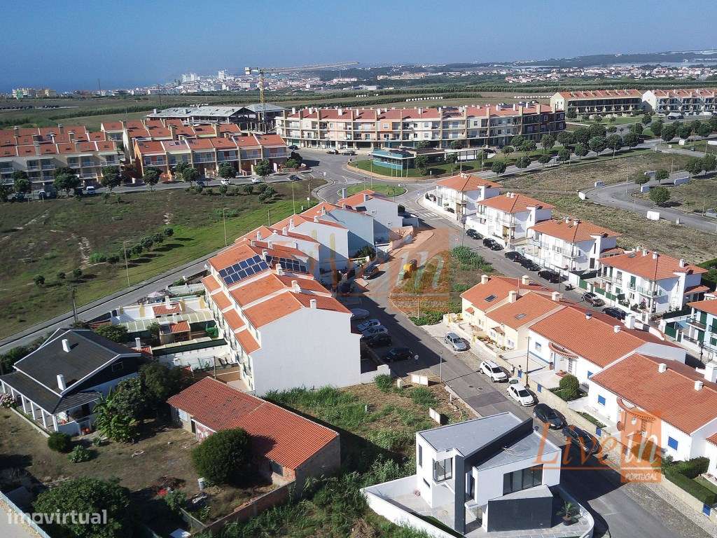 Lote de Terreno na Praia Azul em Santa Cruz - Grande imagem: 4/16