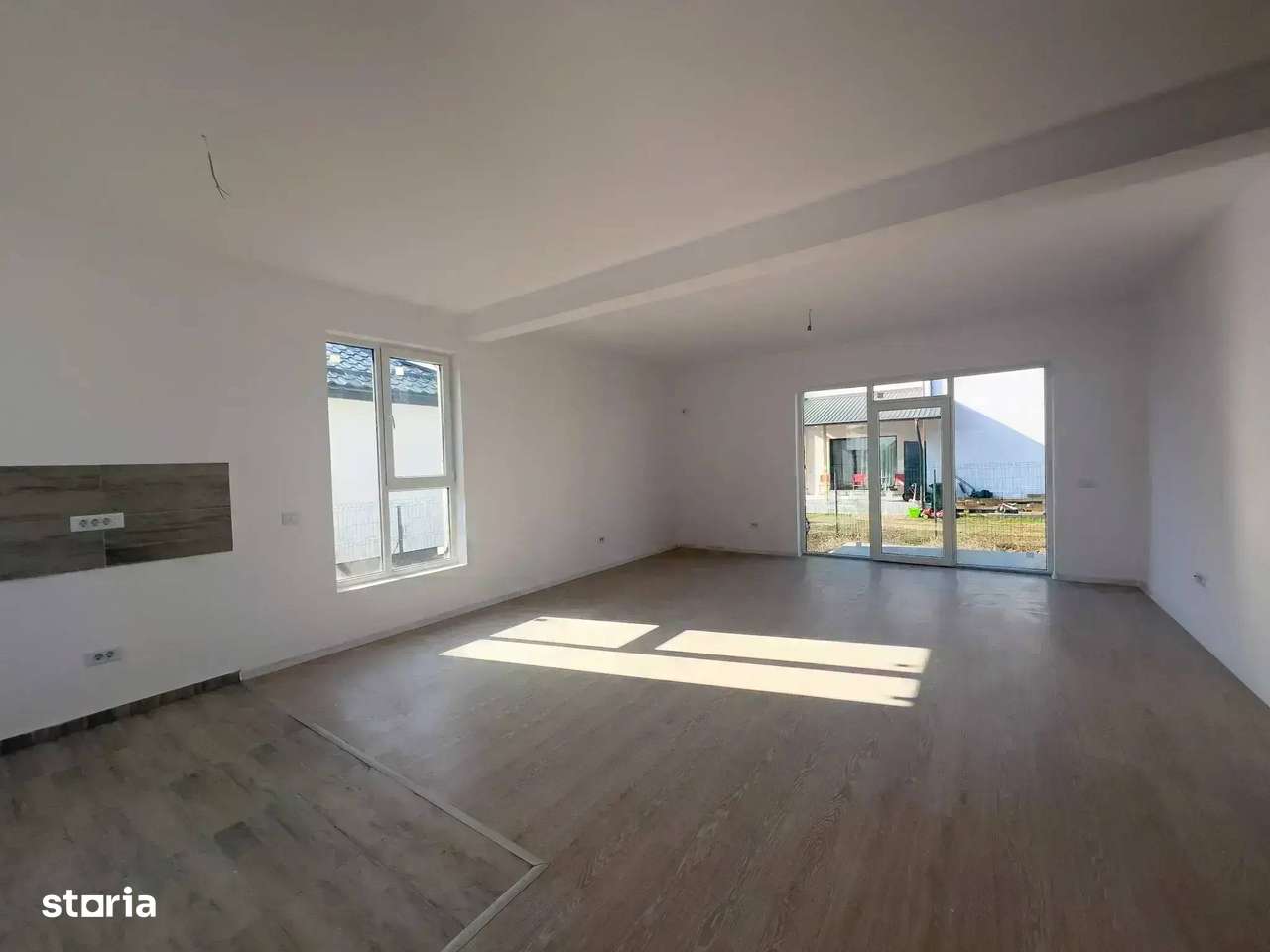 Casa 4 Camere Tunari Complex Securizat Comision 0 Direct Dezvoltator - Imagine principală: 3/20