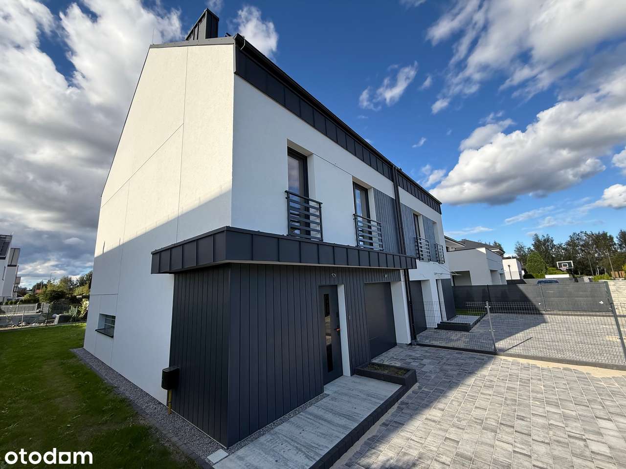 Nowy dom jednorodzinny w zabudowie bliźniaczej-4