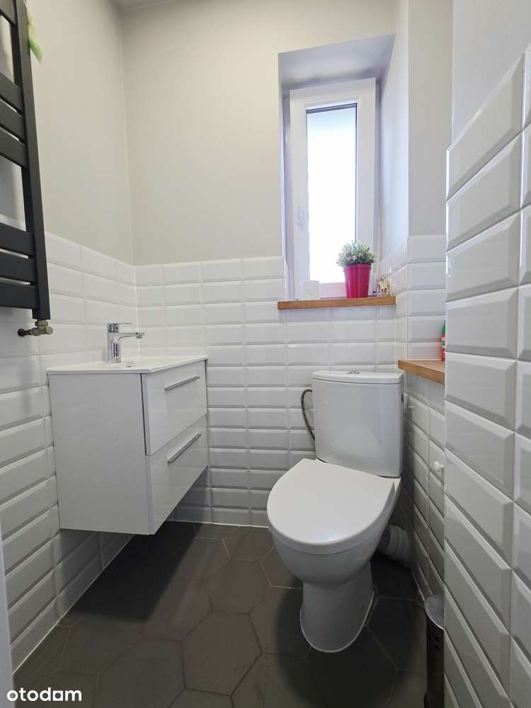 Dom wolnostojący – 3 niezależne mieszkania – Kobierzyce-17