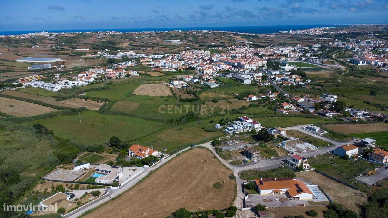 TERRENO URBANIZÁVEL NA LOURINHÃ – INVESTIMENTO PARA 11 FOGOS - Grande imagem: 3/11