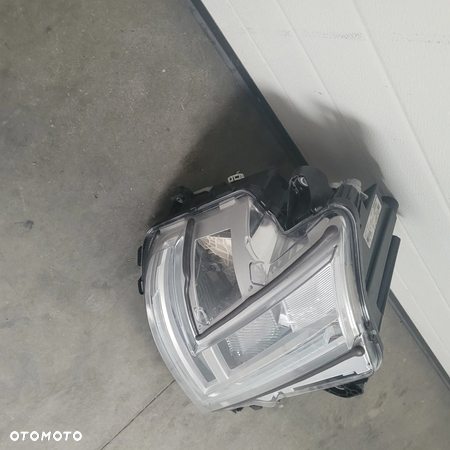 LAMPA LED VOLVO FH5 PRAWA OM 24056510 ORYGINAL CHWALIM116 - 2