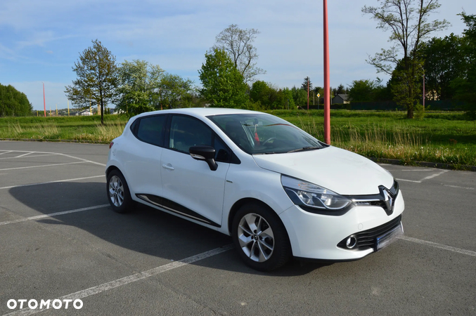 Renault Clio 1.2 16V Limited EU6 - 8