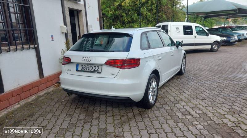 Audi A3 Sportback 1.6 TDI Attraction - 3