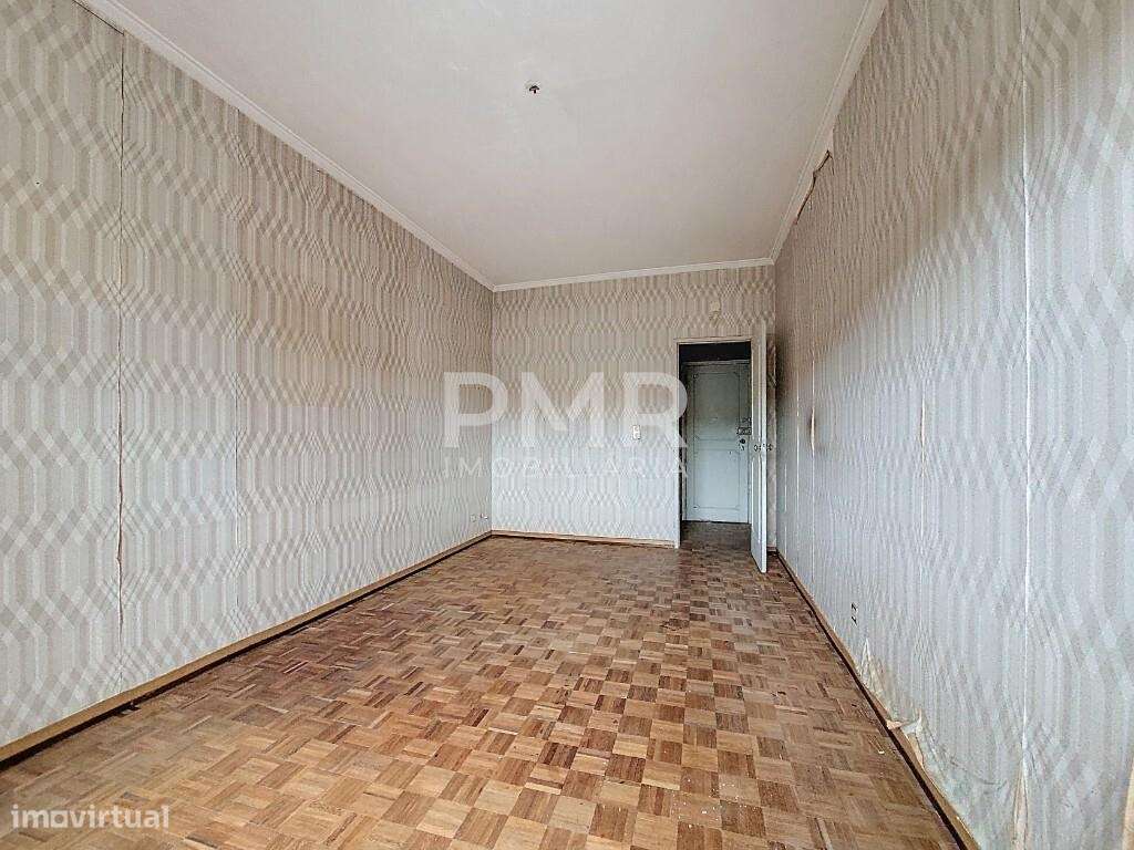 Apartamento T1 no Lumiar-1