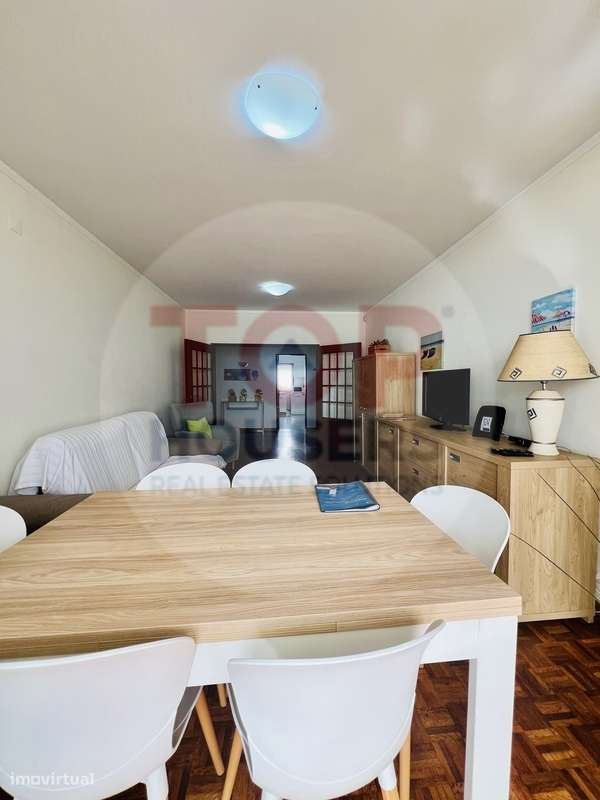 Viva o privilégio de estar na 1ª linha de Mar em Quarteira!-30