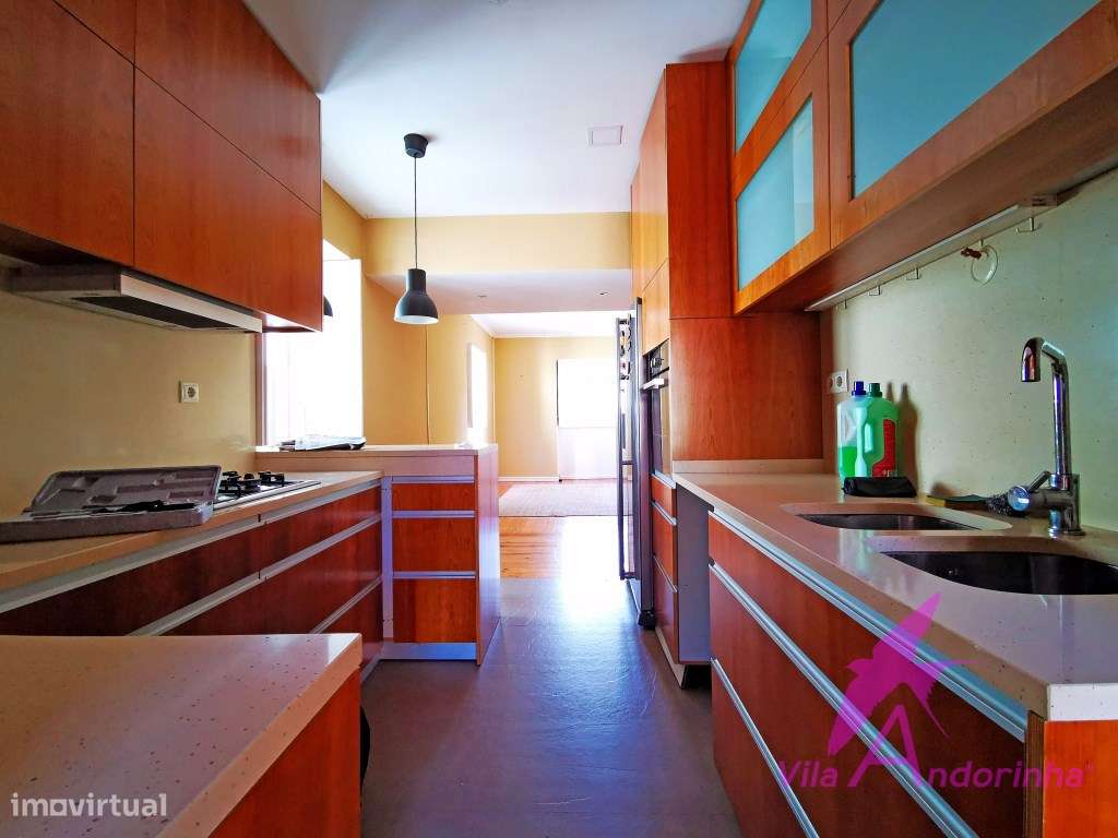 Andar Moradia T3 no centro da cidade com jardim, terraço e garagem ... - Grande imagem: 3/40