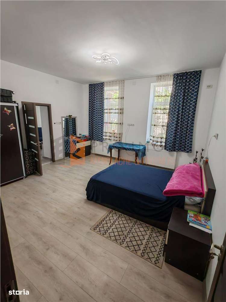 EXCLUSIVITATE! Casa spatioasa + teren in centrul Buzaului - Imagine principală: 5/18