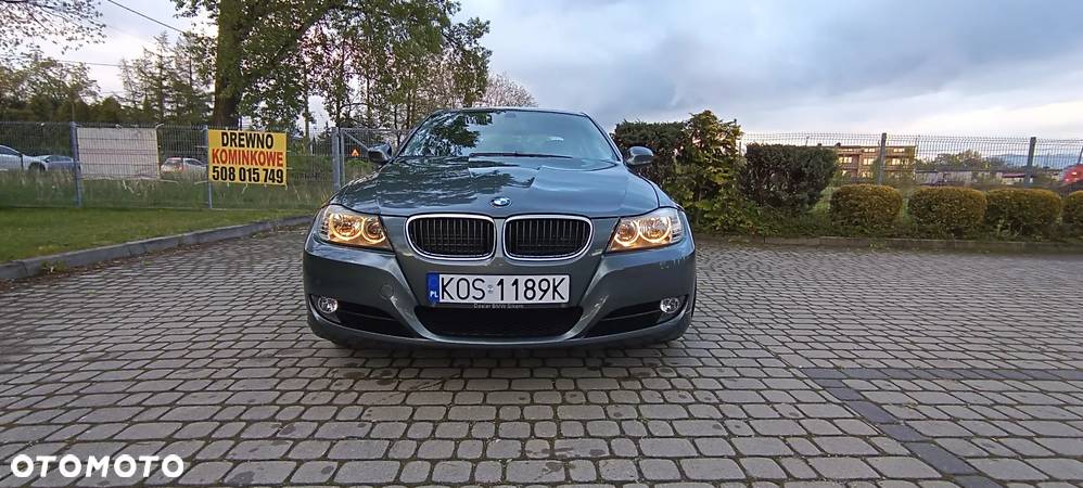 BMW Seria 3 318i - 8