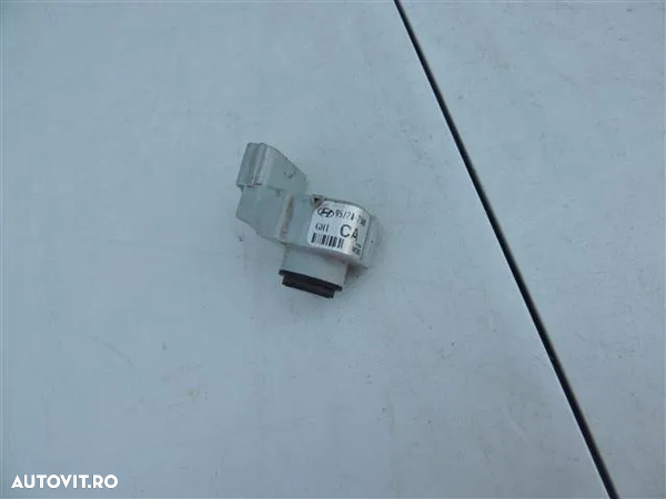 Senzor parcare Hyundai cod 95720-25000 - 2