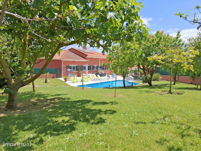 Moradia T5 isolada com piscina em  A-dos-Negros, Óbidos-32