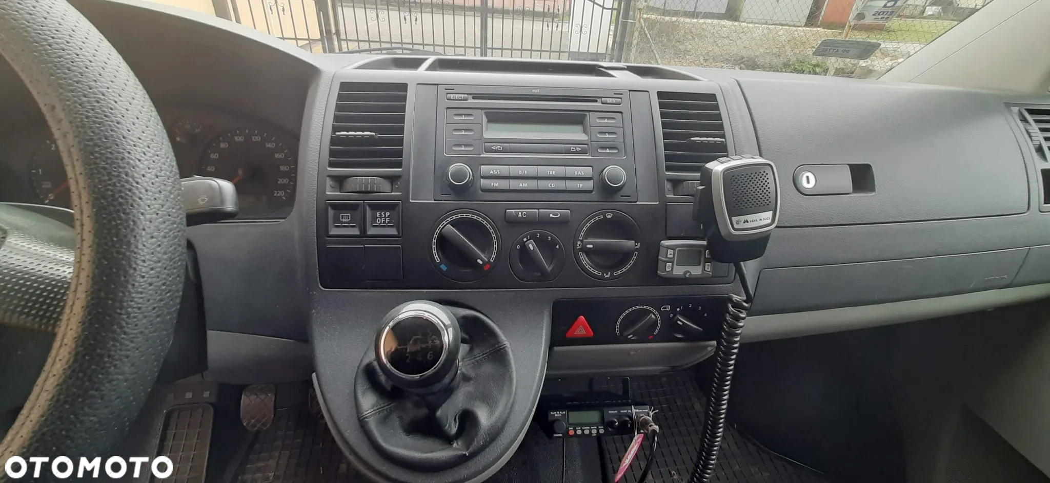 Volkswagen Caravelle - 2