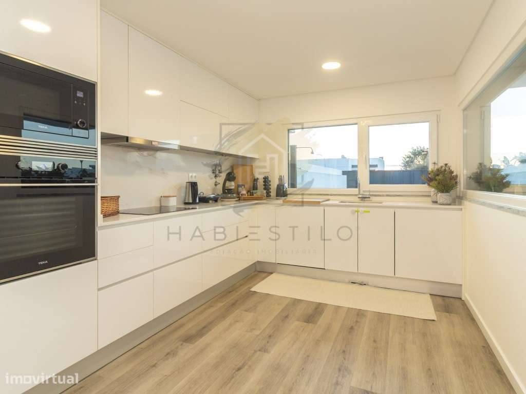 Moradia T3 Exclusiva | Rua João Chagas 23, Sesimbra (2970) | Habies...-24