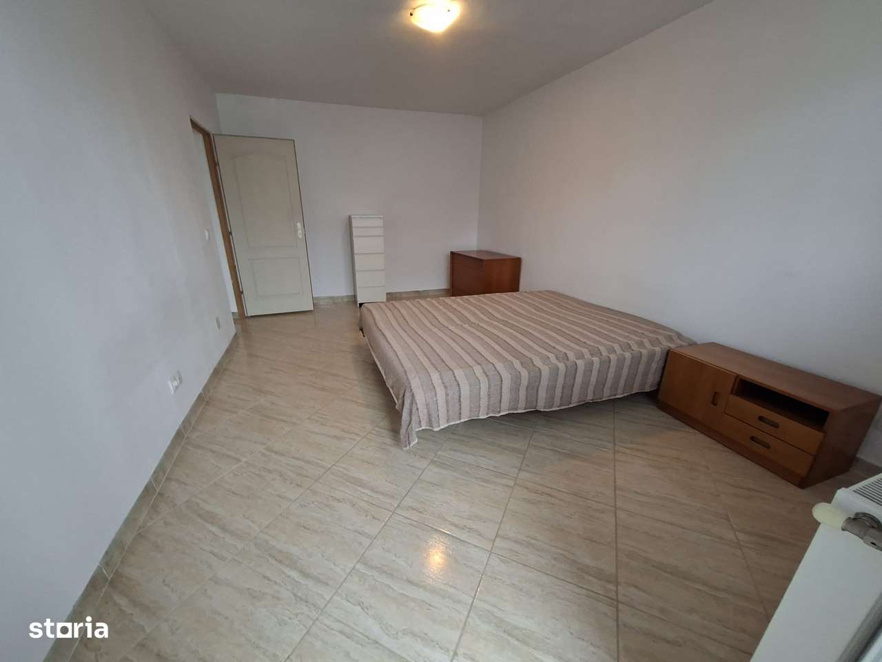 Mioritei (Carrefour) -3 cam decomandat/ 2 bai /centrala /renovat/-6