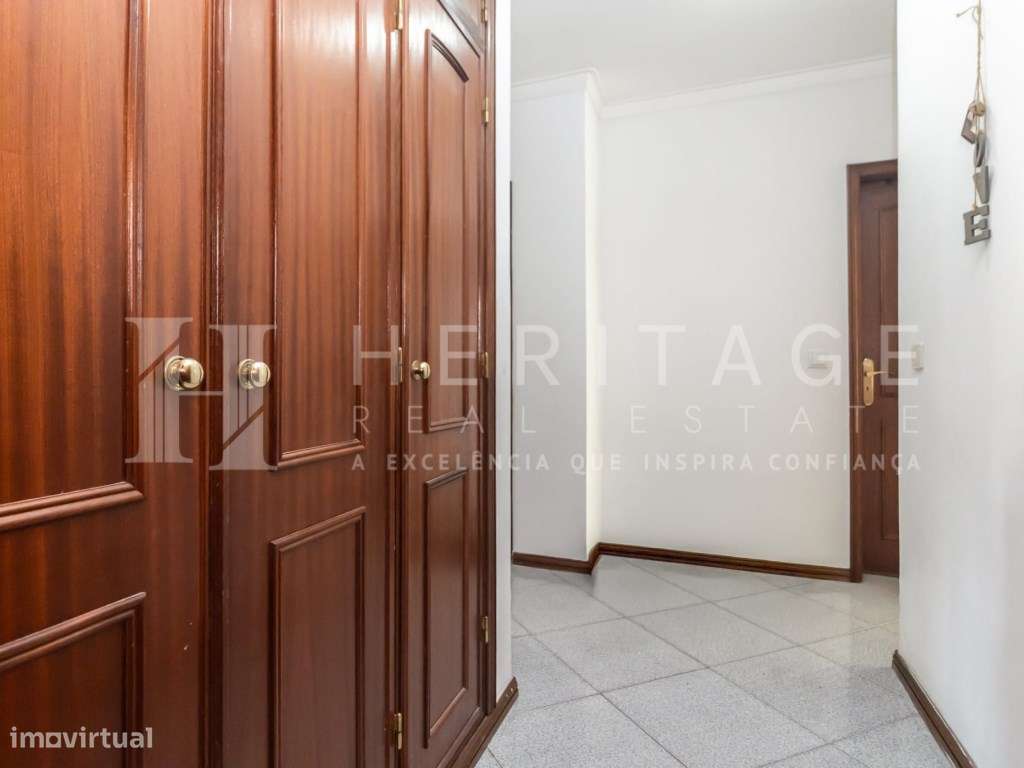 T2 com 102 m², Closet, 2 WC e Sótão - Baixa da Banheira-13