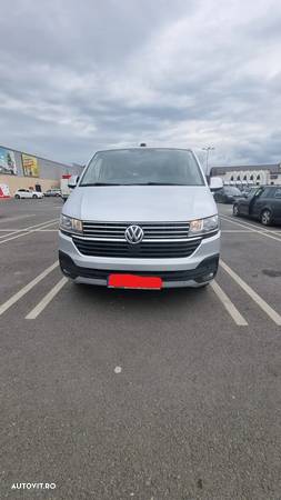 Volkswagen Caravelle - 9