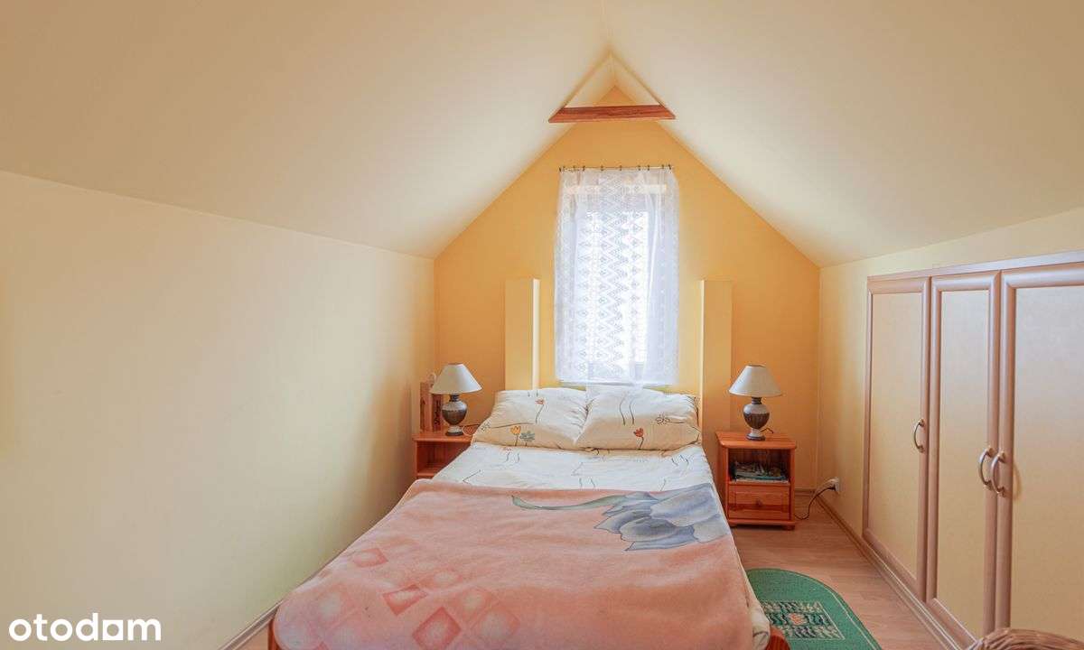 Duży dom 220m2 z pięknym ogrodem (działka 11 ar)-15