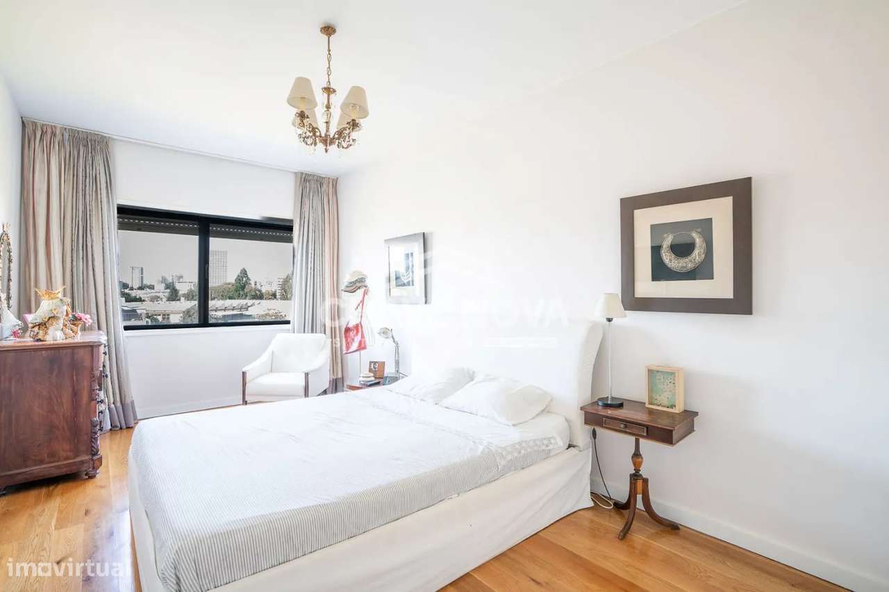 Apartamento T3 c/vista para a Foz do Douro-13