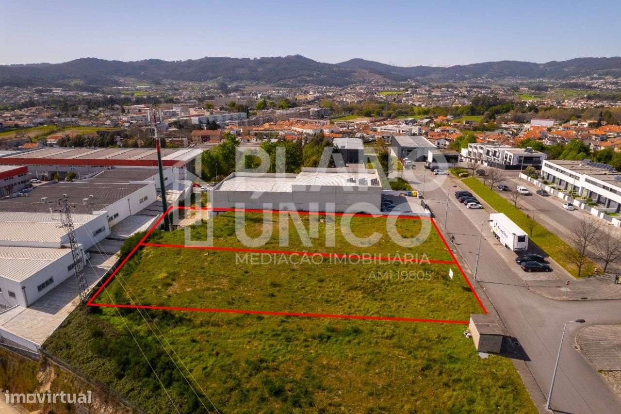 Lotes terreno de construção industrial - Grande imagem: 2/9