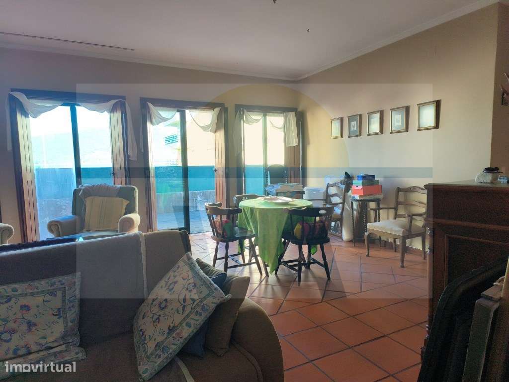 Moradia V4 em Caminha com vista Rio.-9